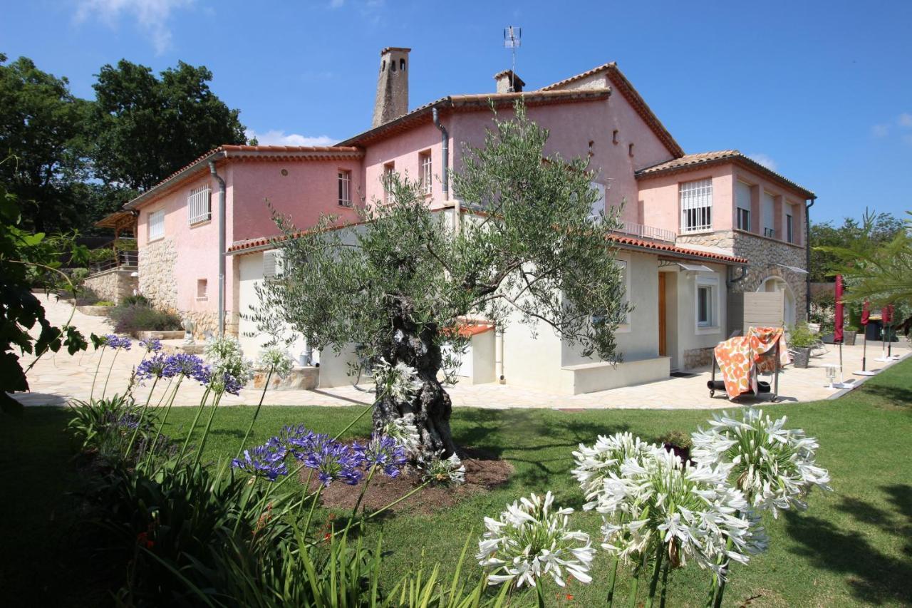Villa Jalna Chambre, Suites Et Appartement Рокфор-ле-Пен Экстерьер фото