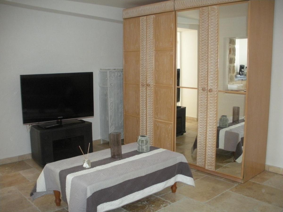 Villa Jalna Chambre, Suites Et Appartement Рокфор-ле-Пен Экстерьер фото